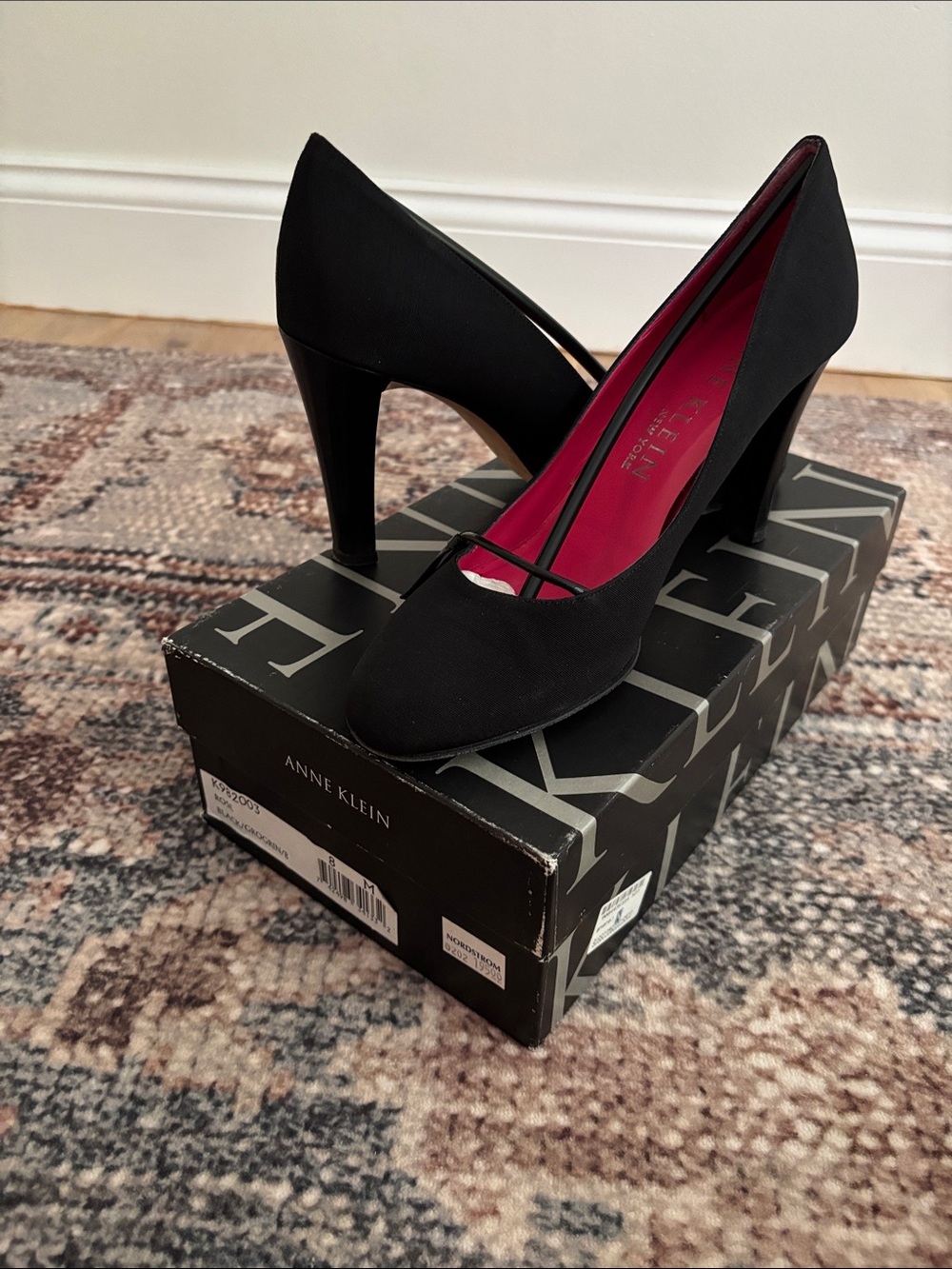 Anne Klein Black Pumps with Pink Interior